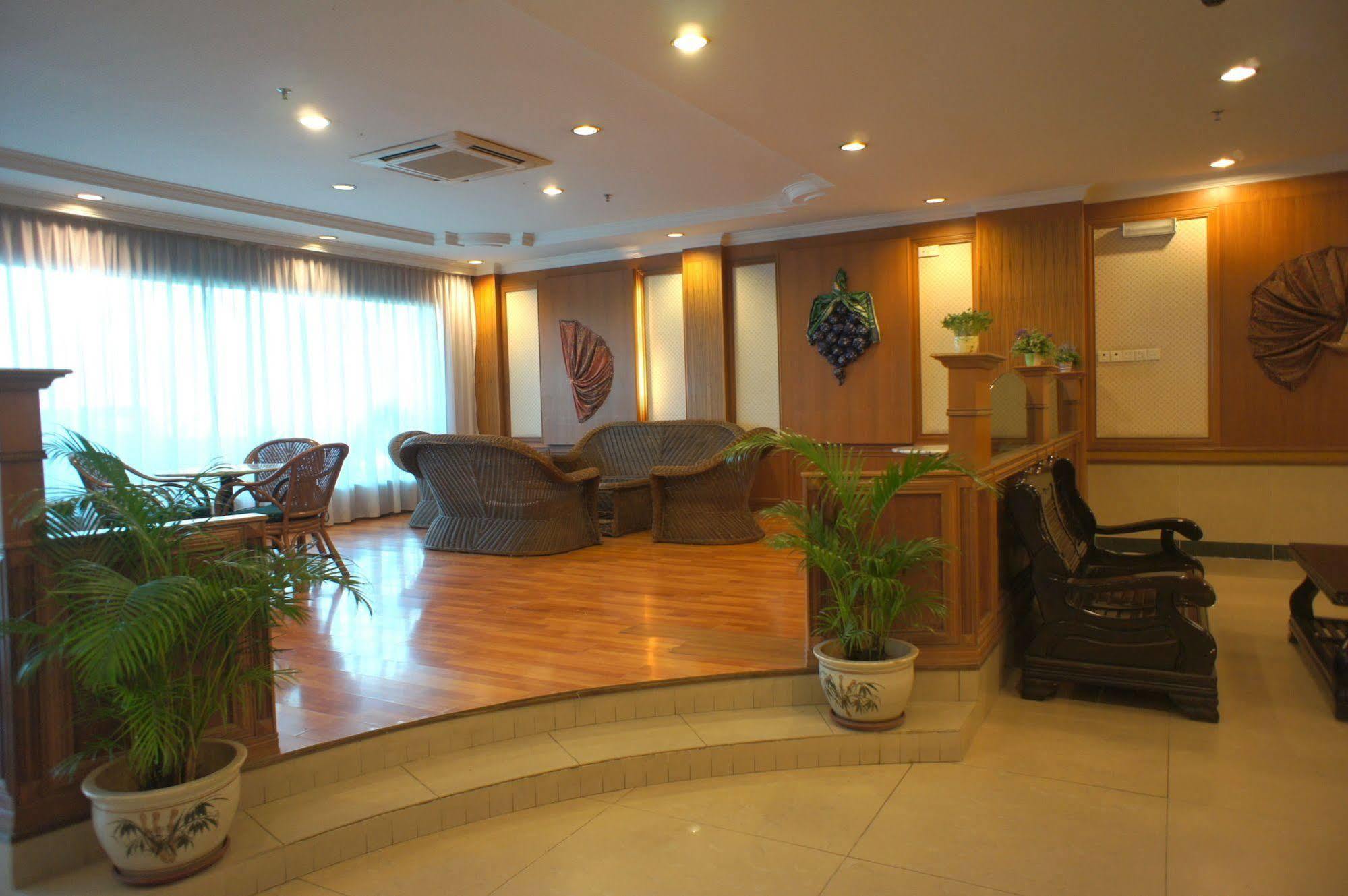 Tyng Garden Hotel SDK Exterior foto