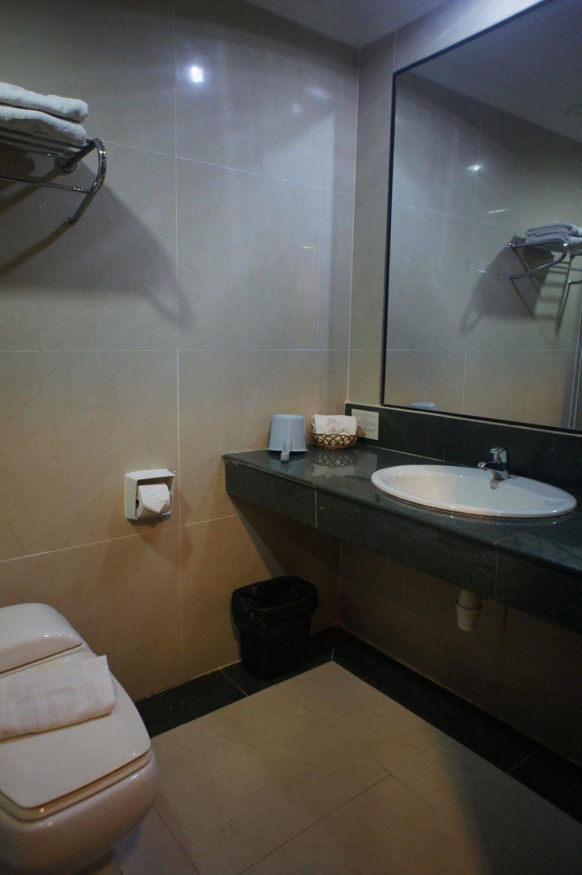 Tyng Garden Hotel SDK Exterior foto