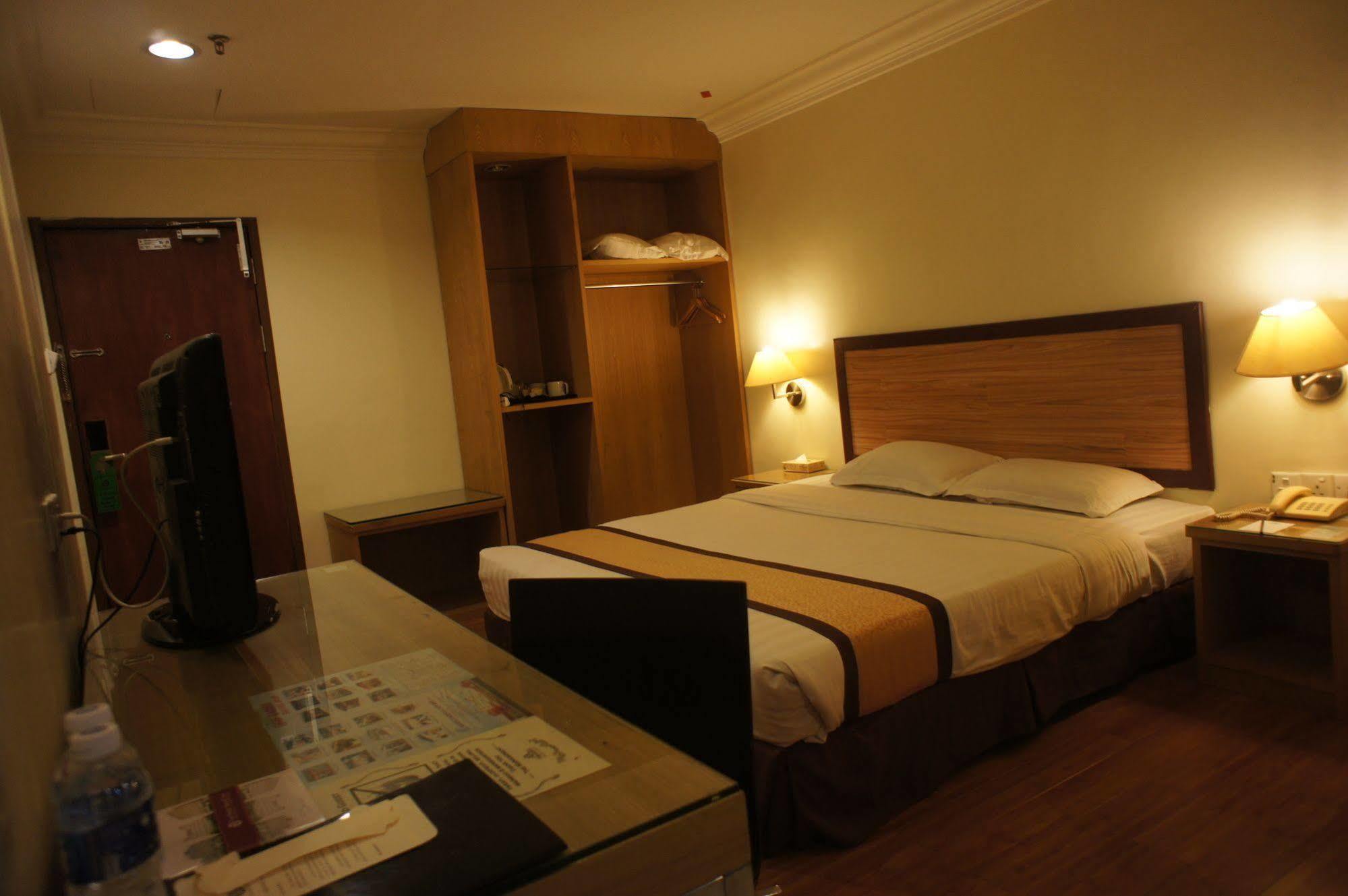 Tyng Garden Hotel SDK Exterior foto