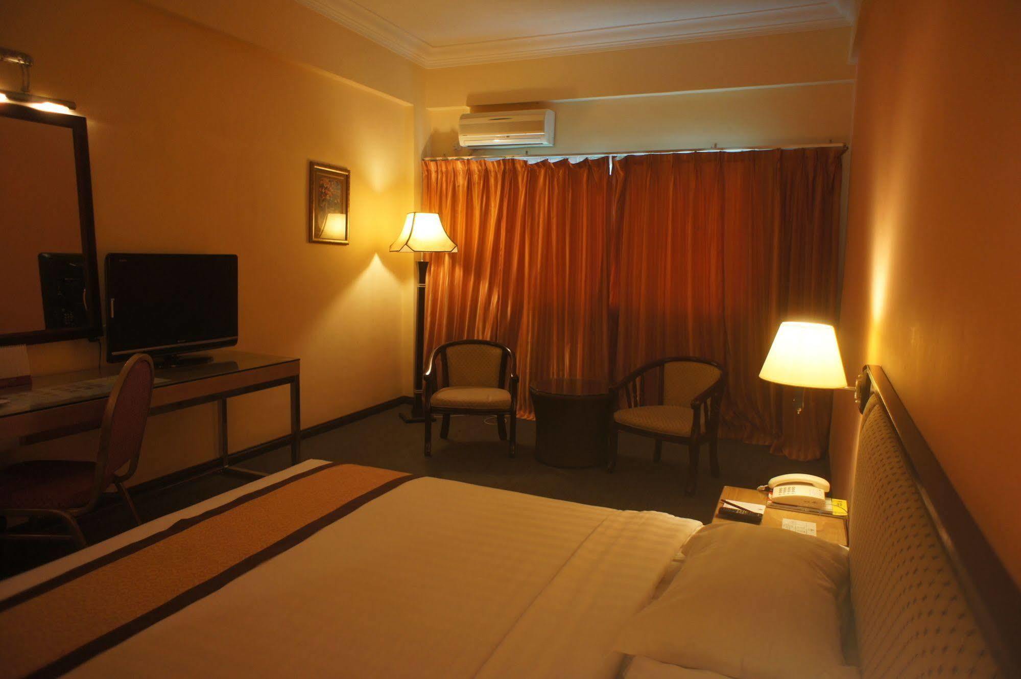 Tyng Garden Hotel SDK Exterior foto